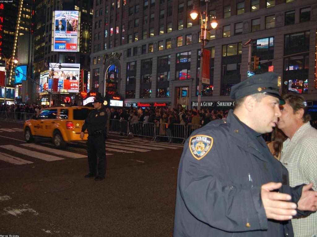 ផលប៉ះពាល់នៃព័ត៌មានបាការ៉ាត់ដល់ការសម្រេចចិត្តរបស់មនុស្ស